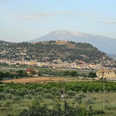 Iljaz בית נופש